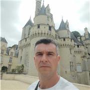 Profesor de matemáticas, lengua, inglés e informática. Gamificación digital, enseñanza online, personalización del aprendizaje. Docente con más de 15 años de experiencia y preparador de oposiciones